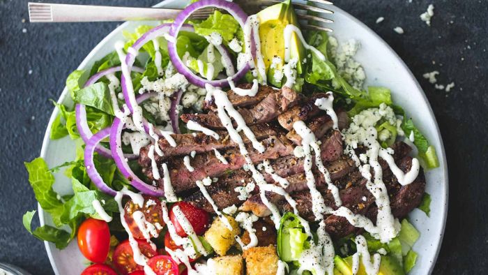 Blue Cheese Steak Salad – Rusty Hinges Ranch