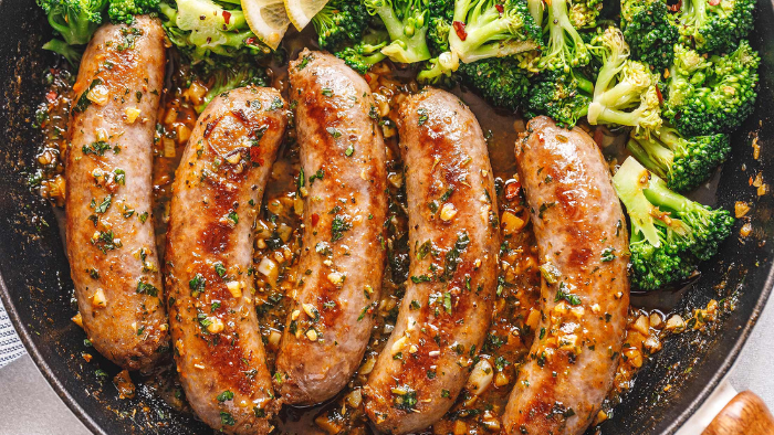 Garlic Butter Sausage &amp; Broccoli
&ndash; Rusty Hinges Ranch