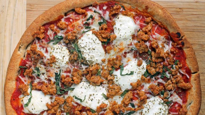 Italian Sausage and Ricotta Pizza – Rusty Hinges Ranch